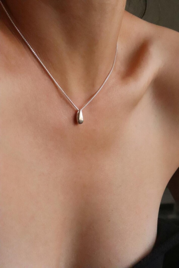 שרשרת טיפה לאישה, שרשרת טיפה כסף 925, שרשראות כסף עדינות, שרשראות לנשים, תליון טיפה כסף 925, שרשראות כסף עדינות