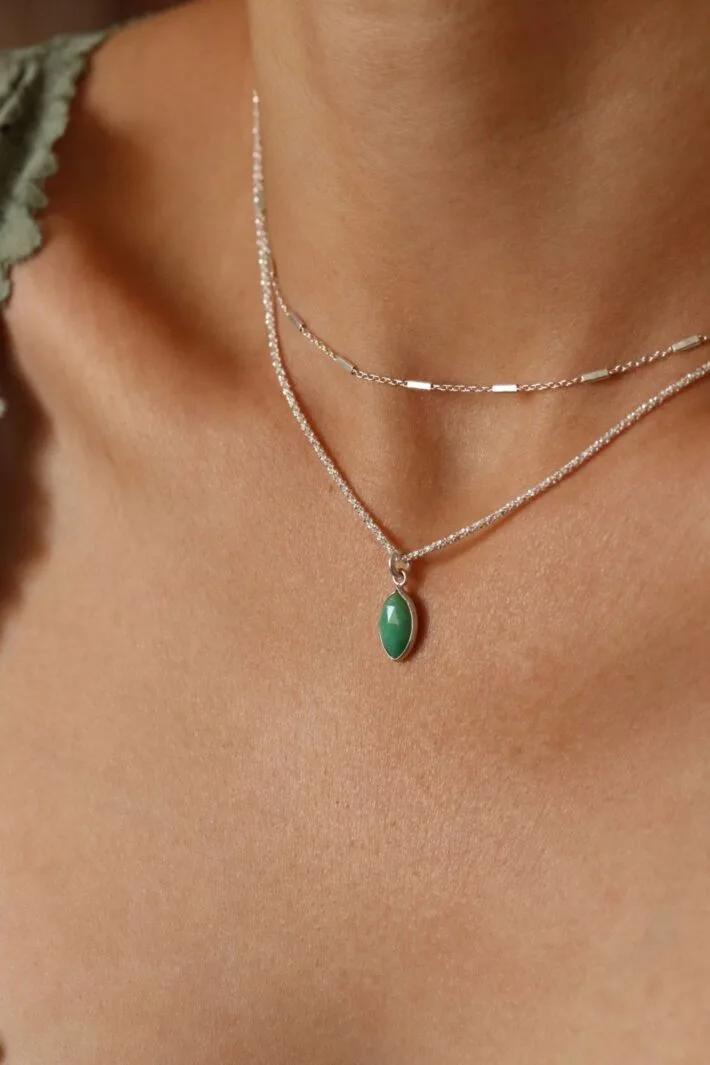 סט שרשראות כסף מדורגות לאישה עם אבן חן קריסופרס ירוקה כסף 925 (1)