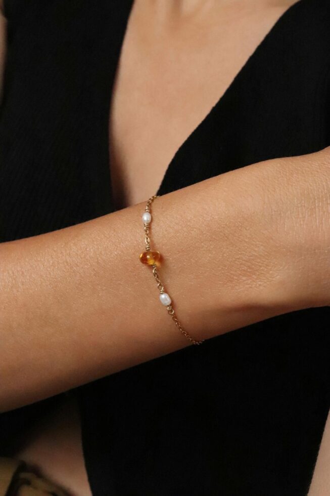 צמיד אמבר, צמיד ענבר, תכשיטים עם ענבר, תכשיטי אמבר, אמבר תכונות צמיד אמבר, צמיד ענבר, תכשיטים עם ענבר, תכשיטי אמבר, אמבר תכונות