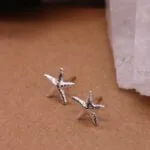 עגילי כוכב ים צמודים לאוזן, עגילים לחיילות, עגילים תקניים לצבא, עגילים לנערות, עגילים צמודם מכסף 925 (1)