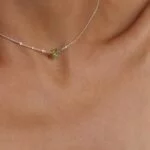 שרשרת פרידוט, שרשראות אבני חן, תכשיטי אבני חן, שרשראות עדינות, פרידוט אבן חן, שרשרת עם אבן ירוקה (2)