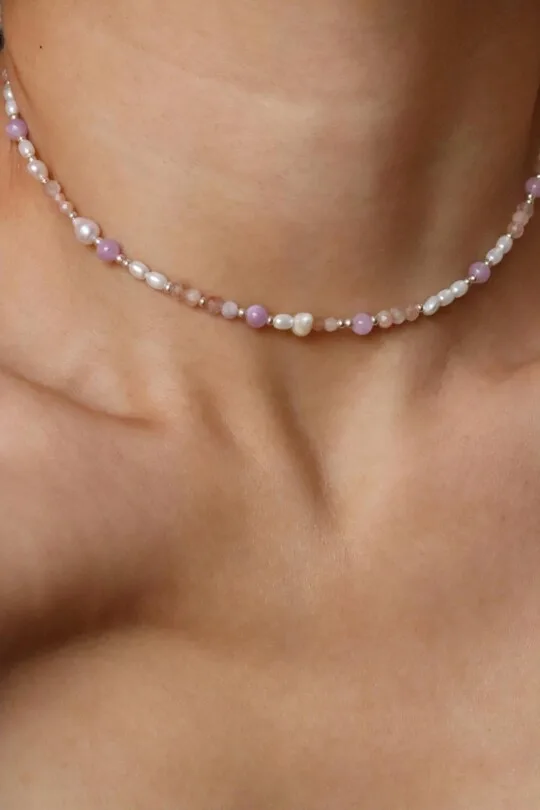 שרשרת סאנסטון, אבן שמש, שרשראות פנינים לאישה, שרשראות אבנים קצרות, שרשראות עם אבני חן, שרשראות מיוחדות לאישה