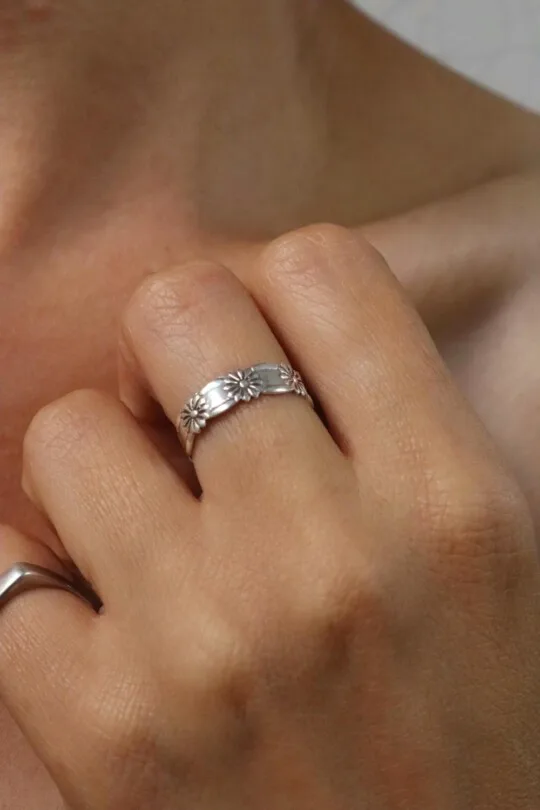 טבעת פרחים לאישה, טבעות פרחים מכסף 925, טבעות כסף 925, טבעות לנערות, טבעות מיוחדות, טבעת פרח