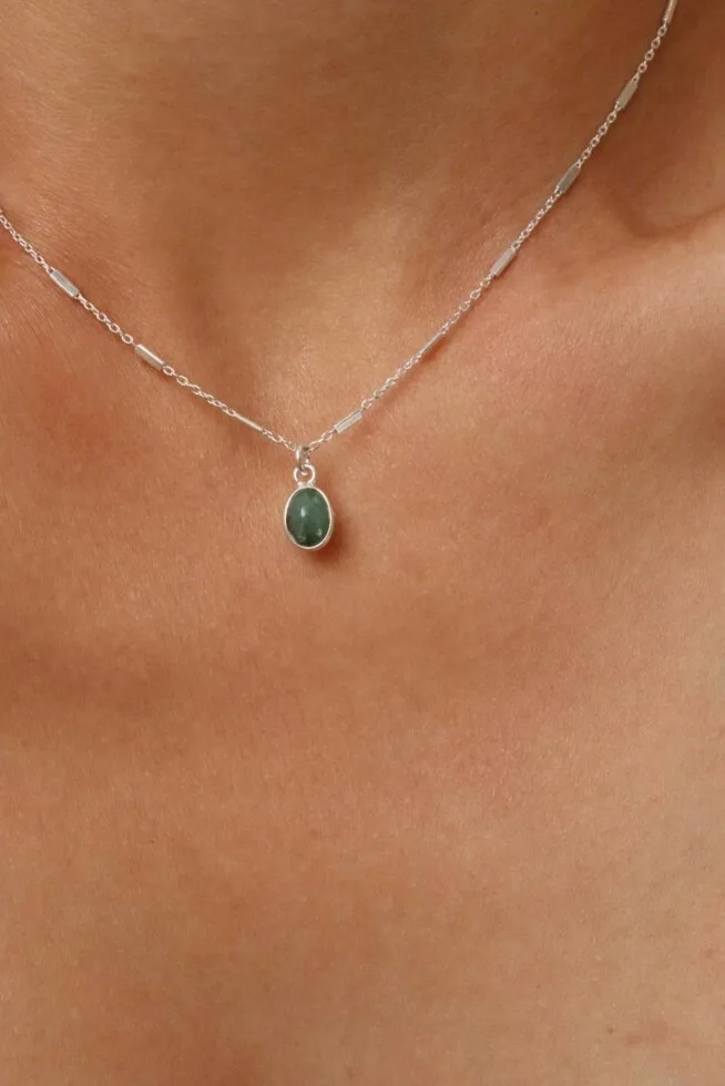 שרשרת אמרלד, אבן ברקת, אבני חושן, תכשיטים עם אמרלד, שרשראות אבני חן, שרשרת עם אבן ברקת, אבני מזל, אבן ירוקה (2)