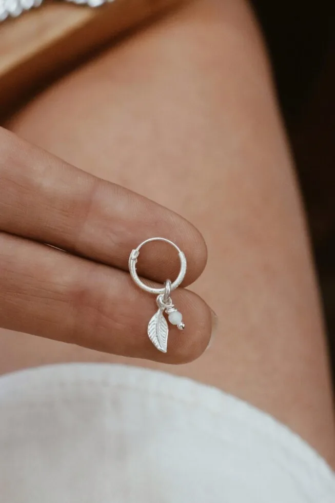 עגיל הליקס לאישה, חישוק להליקס, עגיל להליקס מכסף 925, הליקס עם עלה, הליקסים לנשים, הליקסים מכסף 925