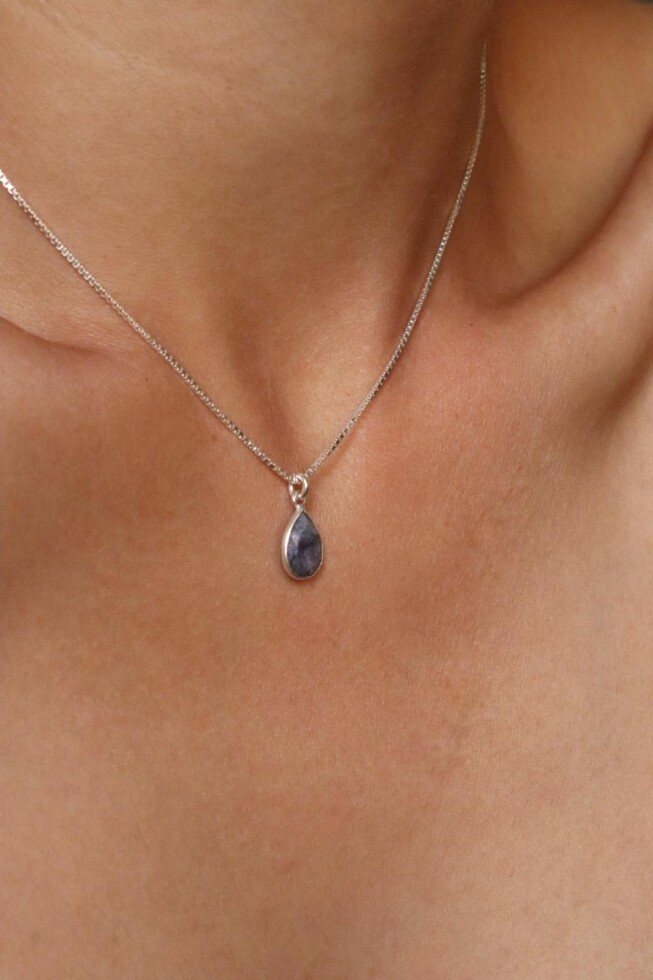 שרשרת אבן חן כחולה, שרשראות אבני חן לאישה, שרשרת מתנה לחברה, תכשיטים עם אבני חן