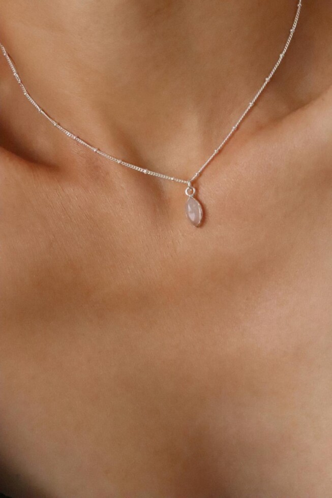 שרשרת אבן רוזקוורץ, אבן אהבה, אבן חן רוזקוורץ, אבני לידה, תכשיטים עם רוזקוורץ, שרשראות אבני חן, אבן חן ורודה (2)