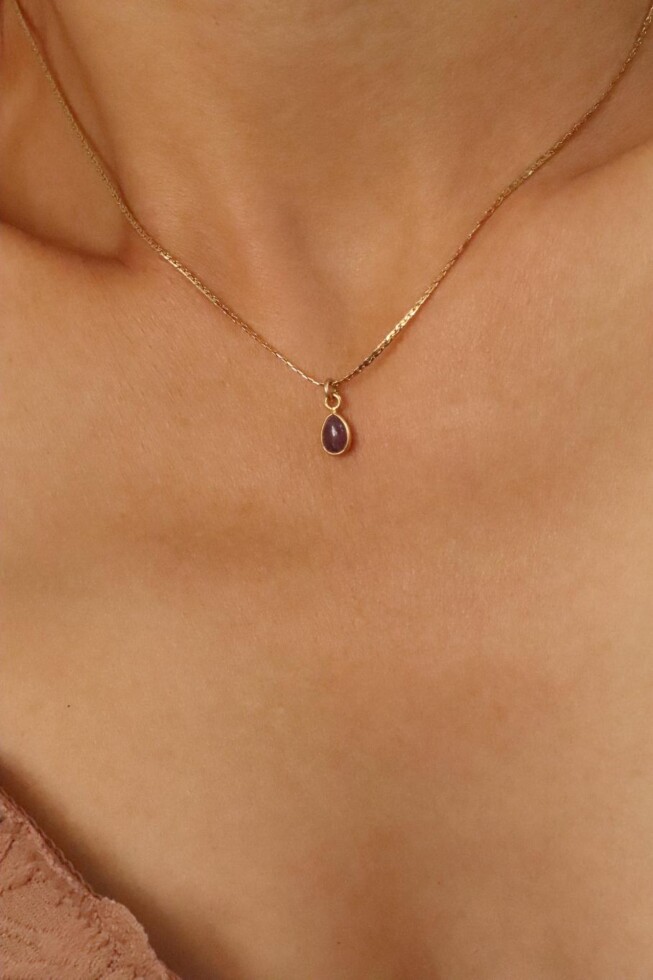 שרשרת רובי לאישה, אבן הפיריון, שרשראות עם רובי לאישה, תכשיטים עם אבן רובי, אבני חושן, אבן חן רובי, אבן לפיריון, שרשראות רובי זהב