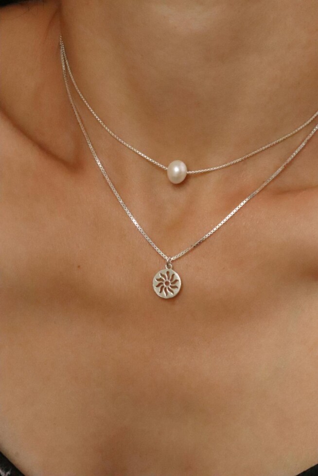 סט שרשראות כסף לאישה, סט תכשיטים לאישה, שרשרת שמש מכסף 925, שרשרת עם משמעות, שרשרת פנינה לאישה, שרשראות פנינים לנשים