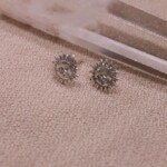 עגילי שמש צמודים, עגילים צמודים לחיילות, עגילים תקניים לצבא, עגילים תקניים לצהל, עגילים לחיילות, עגילי כסף צמודים, עגילי שמש כסף 925 (1) עגילי שמש צמודים, עגילים צמודים לחיילות, עגילים תקניים לצבא, עגילים תקניים לצהל, עגילים לחיילות, עגילי כסף צמודים, עגילי שמש כסף 925 (1)