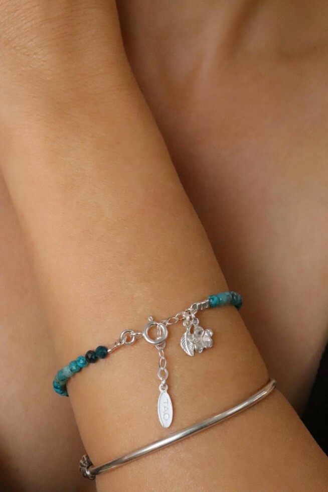 צמיד טורקיז לאישה, צמיד פרח מכסף 925, צמיד אבן חן לאישה, צמידי אבנים לנשים, אבני לידה, אבני חן טבעיות, חנות קריבטלים (1)