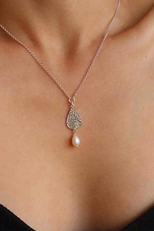 שרשרת טיפה לאישה, תליון טיפה מרוקע, שרשראות פנינים לנשים, שרשרת פנינה לאישה, שרשראות כסף מיוחדות