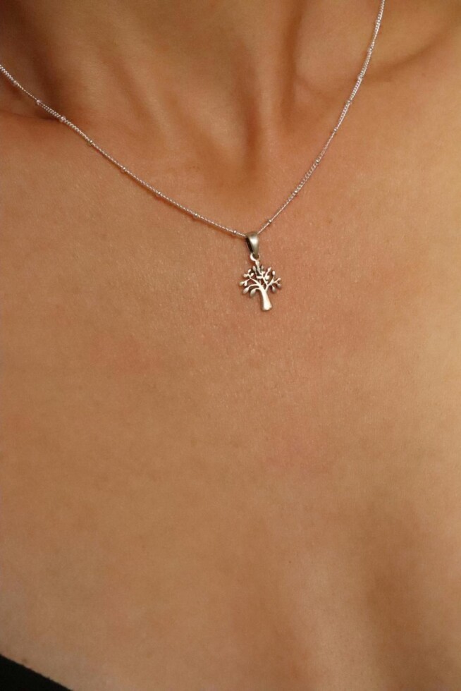 שרשרת עץ החיים, תליון עץ החיים, שרשראות כסף לנשים, שרשראות עם משמעות, תכשיטים עם משמעות, שרשראות יפות, שרשראות מיוחדות