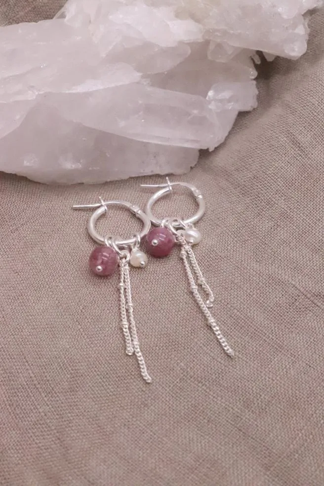 עגילי חישוק עם אבן חן, עגילי לפידולייט, עגילי חישוק קטנים, עגילי חישוק פנינה, עגילי פנינים לנשים, תכשיטים עם אבני חן, תכשיטי לפידולייט (2)