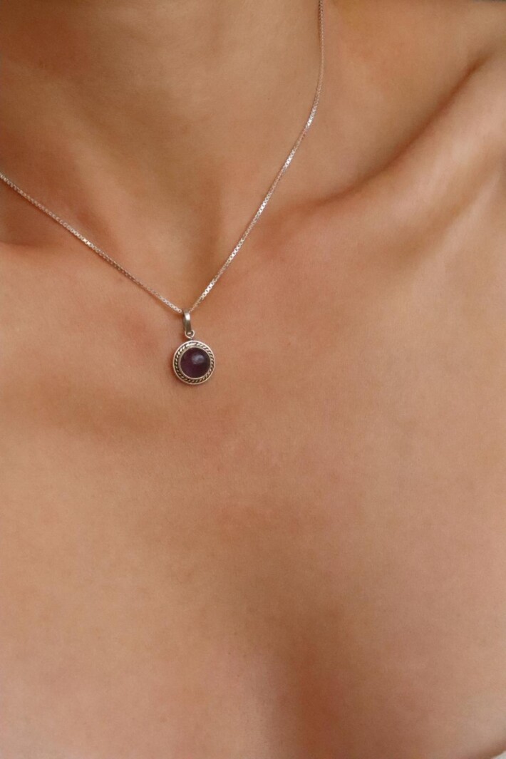 שרשרת אמטיסט לאישה, שרשרת אמטיסט כסף 925, שרשרת אבן חן, שרשראות אבני חן, שרשרת כסף עדינה לאישה