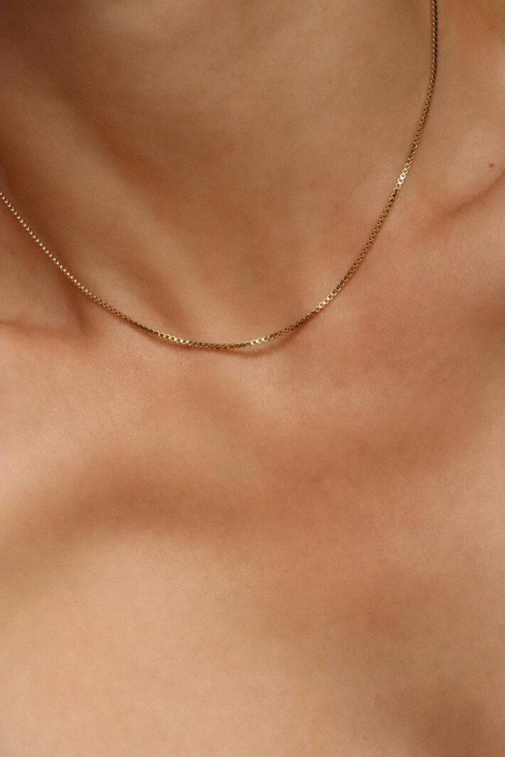 שרשרת זהב ללא תליון, שרשרת זהב חלקה , שרשראות זהב נשים, שרשרת זהב לאישה, שרשרת זהב עדינה, שרשראות זהב עדינות