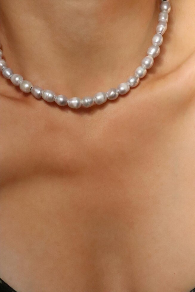 שרשרת פנינים אפורות לאישה, שרשראות פנינים לנשים, שרשרת פנינים גדולות, שרשרת פנינים קצרה