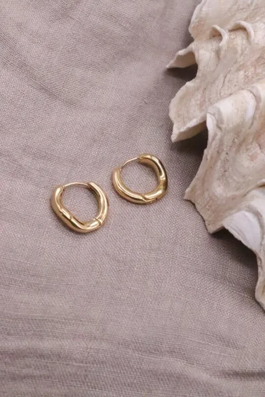 עגילי חישוק זהב קטנים, עגילי זהב קטנים, עגילי זהב לנשים, עגילי חישוק לנשים, עגילי זהב לנשים, עגילי זהב לעבודה, עגילי זהב ליומיום