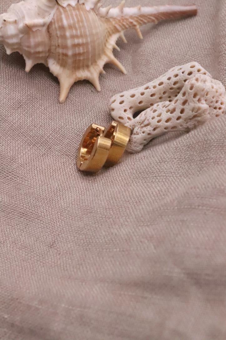 עגילי חישוק קטנים, עגילי חישוק זהב קטנים, עגילי חישוק זהב עבים, עגילי חישוק זהב לאישה, עגילי זהב לאישה (1)