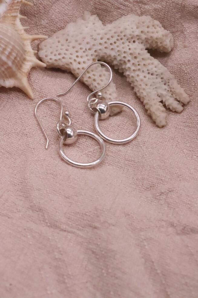 עגילים תלויים לאישה, עגילי כסף תלויים, עגילי חישוק תלויים, עגילי חישוק כסף 925