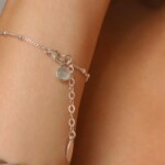 צמיד אקוומרין לאישה, סגולות אקוומרין, צמיד אבן חן לאישה, צמידים עם אבני חן, תכשיטי אבני חן, צמידי כסף עדינים, צמידים לנשים, אבני לידה (2)