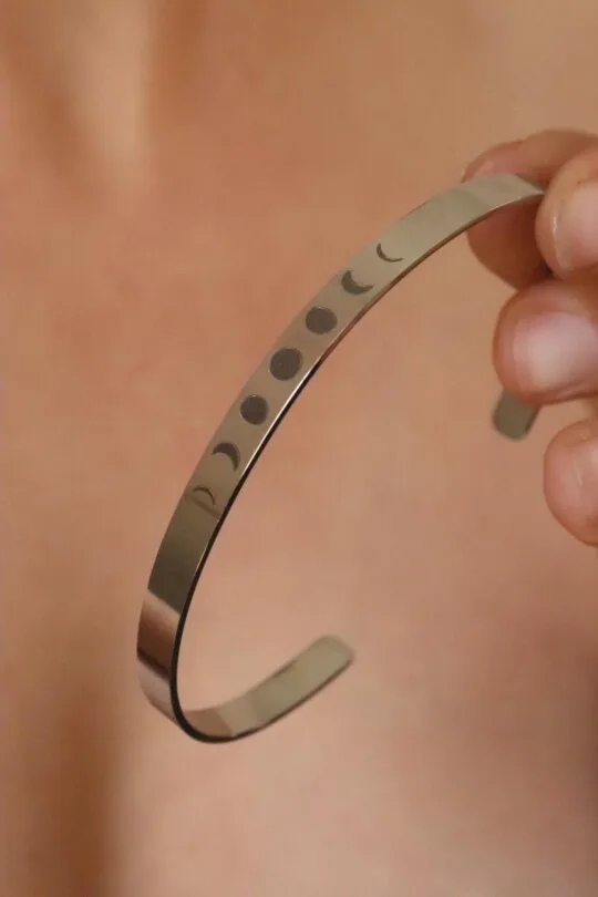 צמיד קשיל לגבר, צמיד חריטה לגבר, צמידים קשיחים לגברים, צמיד לגבר