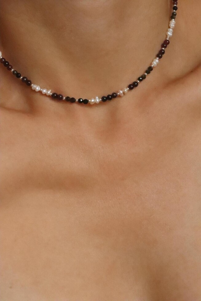 שרשרת אבני חן קצרה, שרשרת פנינים לאישה, שרשרת גרנט לאישה, שרשראות אבני חן לנשים, שרשראות קצרות לנשים, שרשרת אוניקס לאישה