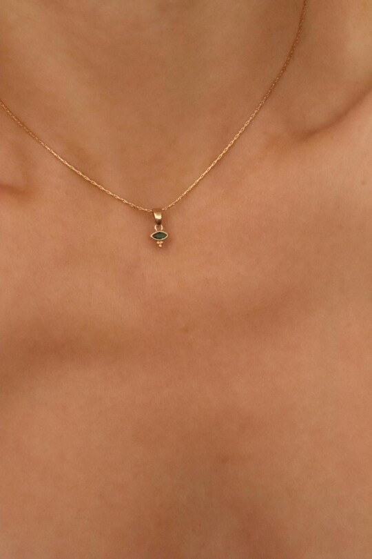 שרשרת זהב עדינה לאישה, שרשרת זהב עם תליון משובץ, שרשראות זהב לנשים, שרשראות זהב עדינות, שרשרת עם תליון קטן