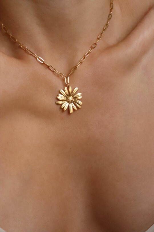 שרשרת חרצית לאישה, שרשרת פרח לאישה, שרשראות זהב לנשים, שרשרת פרח זהב לאישה, תליון פרח זהב, תכשיטי פרחים, תליון חרצית