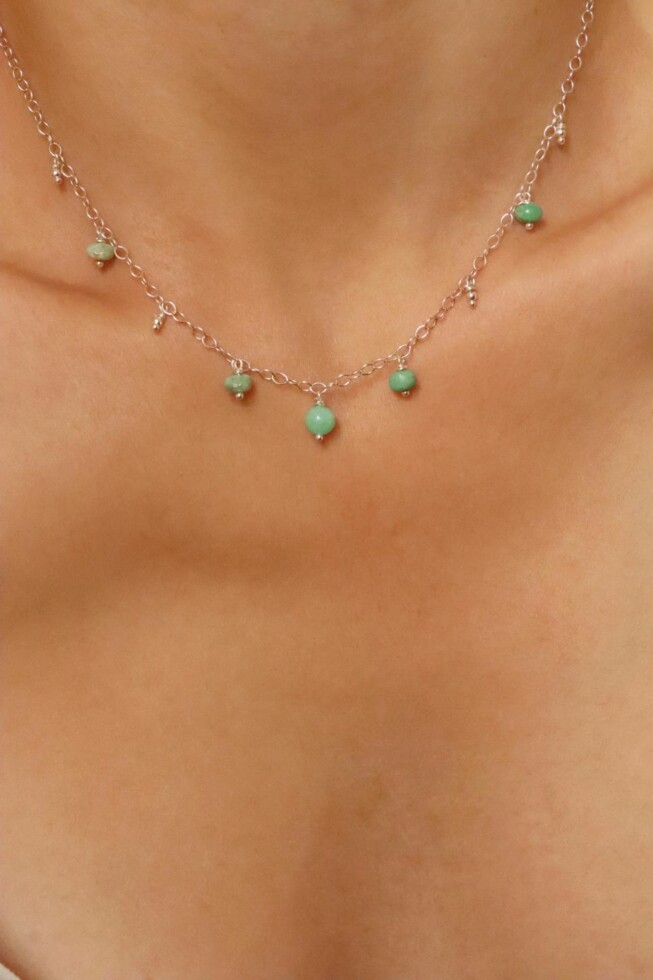 שרשרת קריסופראס לאישה, שרשרת אבן ירוקה, שרשרת אבן חן, שרשראות אבני חן, שרשראות כסף קצרות