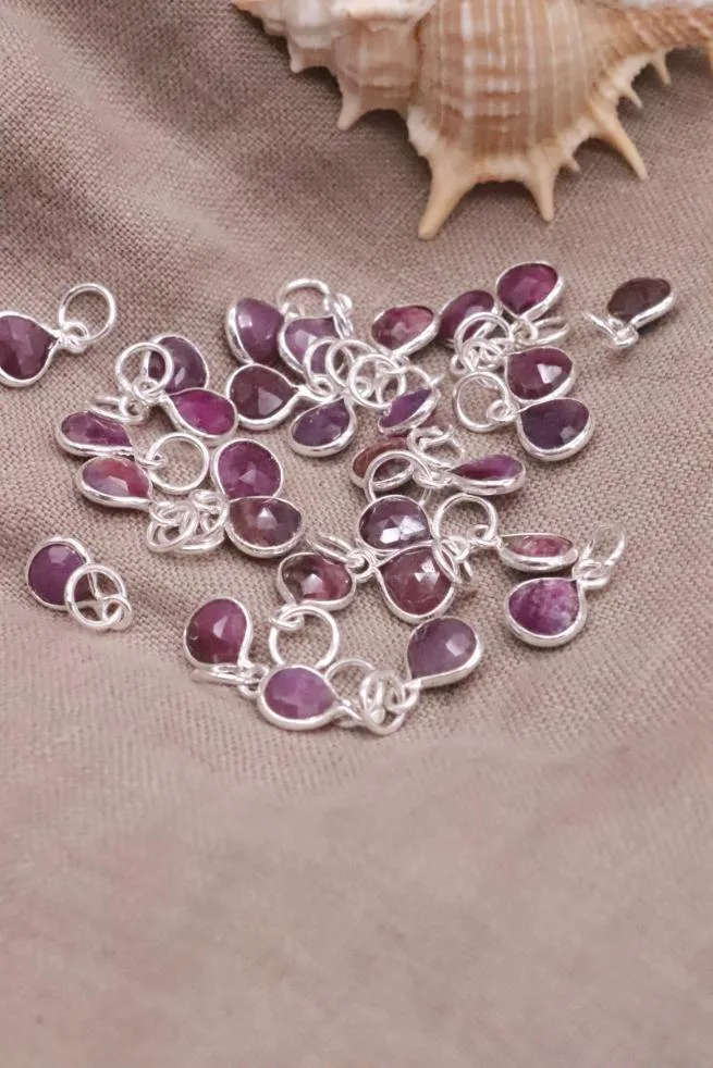 שרשרת רובי לאישה, אבן לפיריון, שרשרת אבן חן לאישה, שרשראות כסף עדינות, שרשראות אבני חן, תכשיטי אבני חן, אבני חושן, תכשיטי רובי לנשים (2)