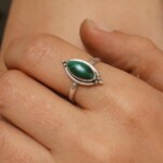 טבעת אבן מלכית לאישה, טבעת אבן ירוקה, טבעת אבן מלכית, סגולות אבן מלכית, אבן ירוקה, טבעות כסף לנשים (2)