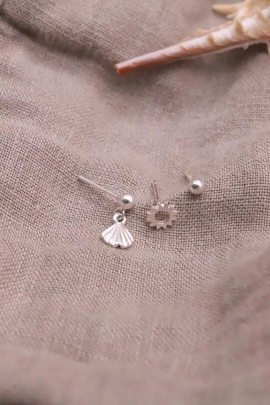 סט עגילים צמודים, סט עגילים לאישה, עגילים לחיילות, עגילים תקניים לצבא, עגילים צמודים לחיילות, עגילי כסף צמודים, עגילים לילדות