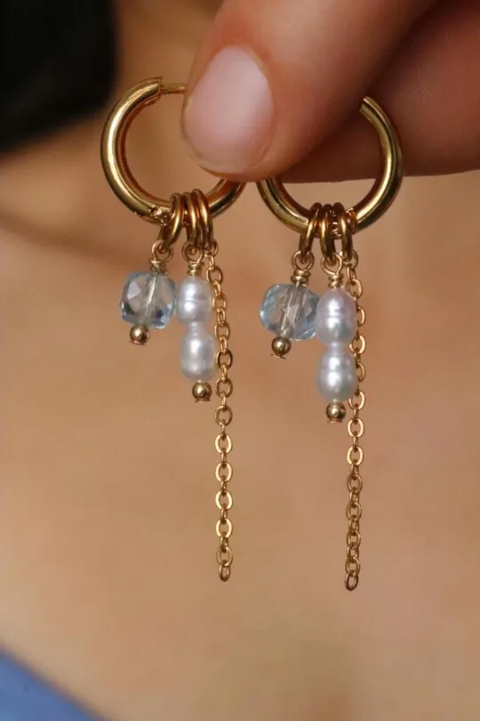 עגיל חישוק זהב, עגילי חישוק עם אבן חן, עגילי פנינה, חישוק זהב קטן, עגילי זהב עם אבן חן, עגילי אבן טופז, סגולות אבן טופז