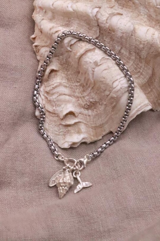 צמיד כסף לאישה, צמיד צדף, צמיד קונכיה, צמיד עם זנב לוויתן, צמידי כסף לנשים, צמידים מיוחדים