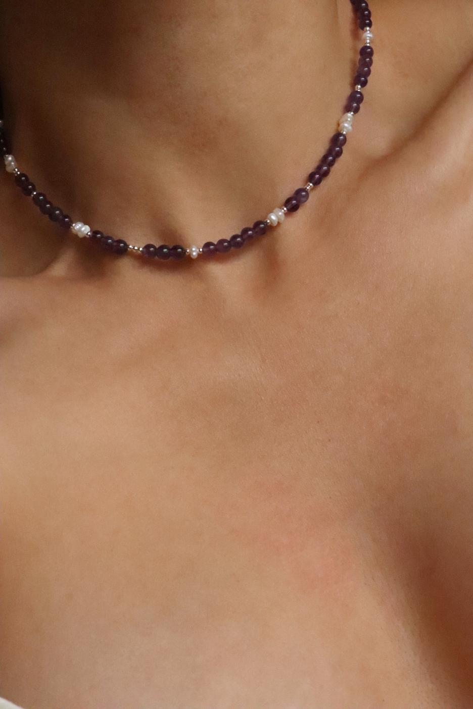 שרשרת אמטיסט לאישה, שרשראות אבני חן, שרשרת אבן חן, תכשיטי אמטיסו, סגולות אבן אמטיסט, שרשרת אמטיסט