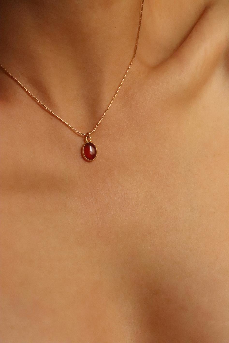 שרשרת גארנט לאישה, תליון אבן גארנט, שרשראות ציפוי זהב, שרשרת אבן חן לאישה, סגולות אבן גארנט, שרשראות זהב עם אבני חן (1)