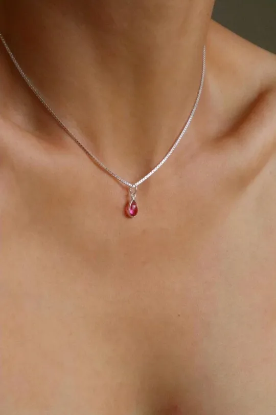 שרשרת טורמלין ורוד, שרשרת אבן חן, שרשראות כסף עדינות, שרשרת כסף עדינה לאישה, סגולות טורמלין ורוד