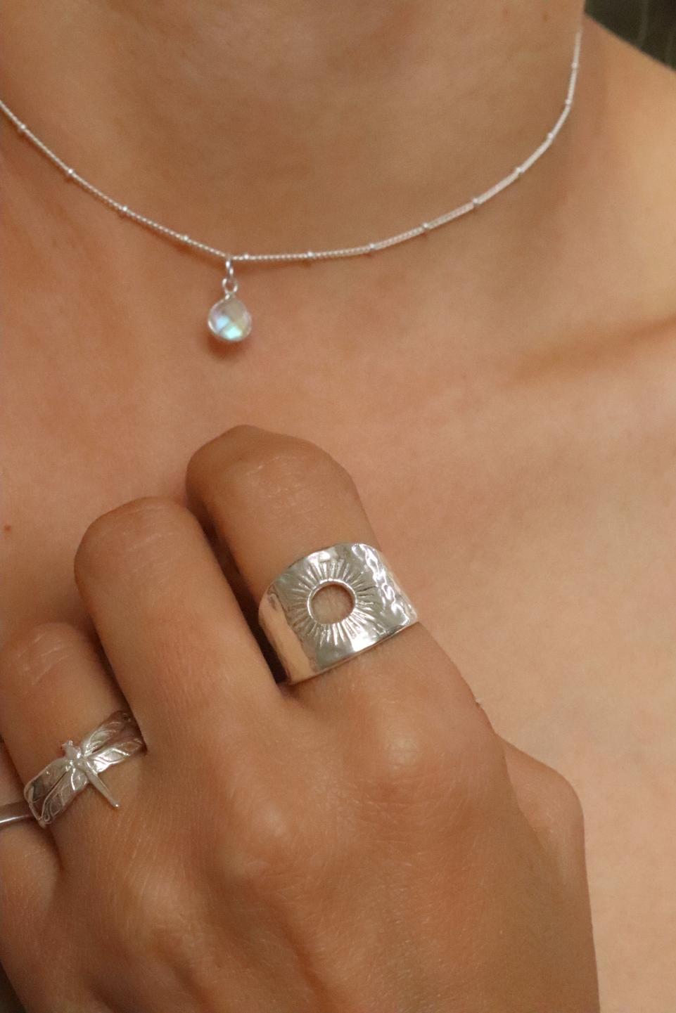 שרשרת מונסטון לאישה, אבן ירח, אבן אהבה, תליון מונסטון כסף 925, שרשרת תליון טיפה, תכשיטים עם מונסטון, שרשרת עם משמעות (2)