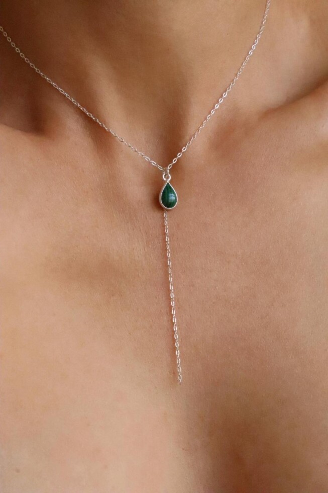 שרשרת עניבה לאישה, שרשרת מלכית לאישה, שרשרת אבן חן לאישה, שרשראות כסף עדינות, שרשראות אבן חן לנשים