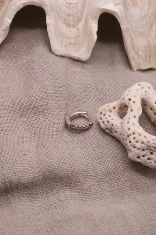 עגיל חישוק להליקס, עגיל משובץ להליקס, עגילים להליקס, עגיל כסף להליקס