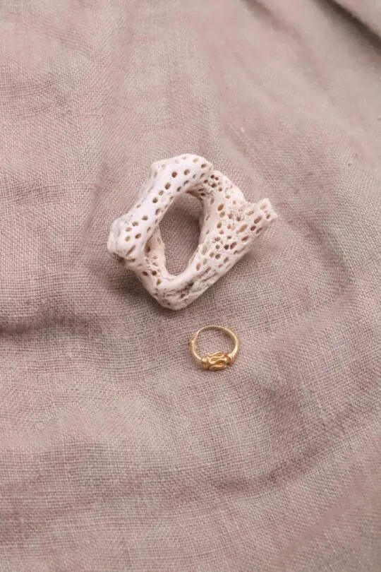 עגיל להליקס, חישוק זהב להליקס, הליקס ציפוי זהב, עגיל חישוק קטן, חישוק להליקס, הליקס זהב, עגיל חישוק זהב