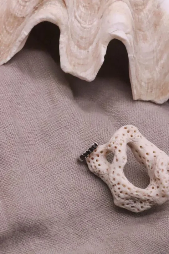 עגילי חישוק להליקס, עגיל חישוק קטן, חישוק קטן משובץ, עגיל חישוק מכסף 925, חישוק כסף להליקס