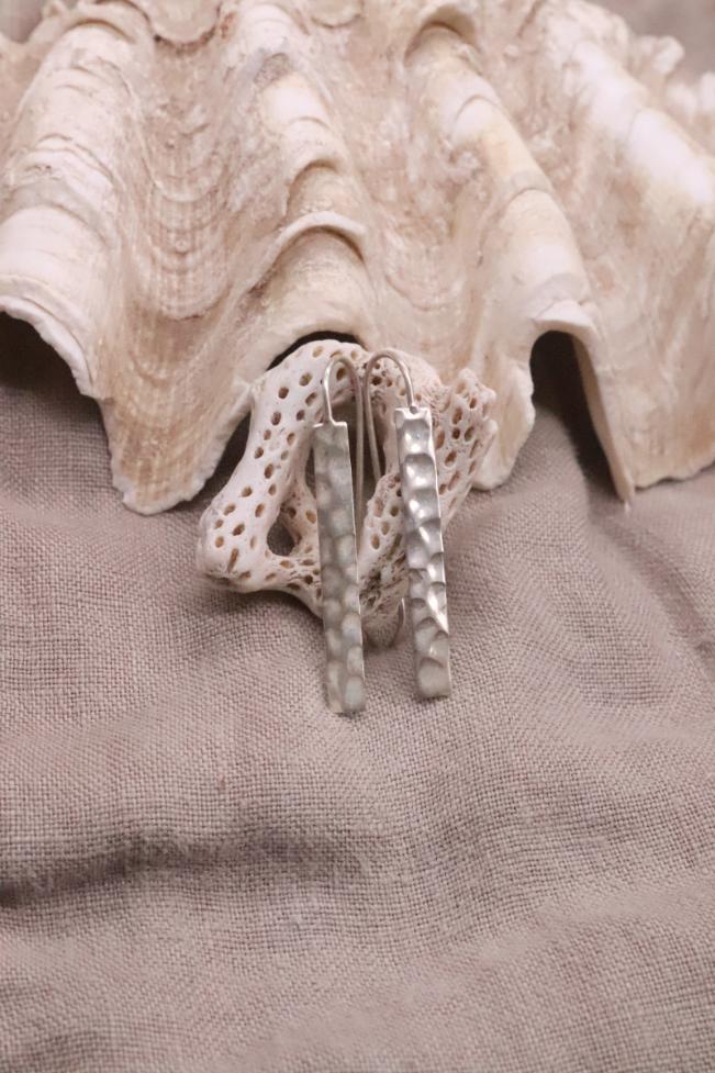 עגילי כסף תלויים, עגילי כסף מרוקעים, עגילי כסף מיוחדים, עגילים לנשים (2)