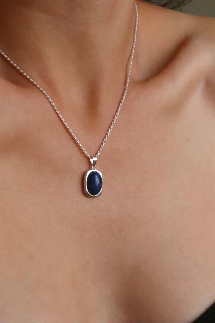 שרשרת לאפיס לזולי לאישה, שרשרת אבן לאפיס, לאפיס לזולי, שרשרת אבן חן, שרשרת אבן חן לגבר, שרשראות כסף ארוכות